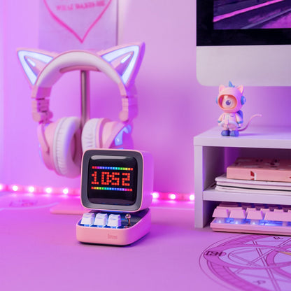 Divoom Ditoo Pro - Bluetooth speaker met instelbare pixelweergave - roze