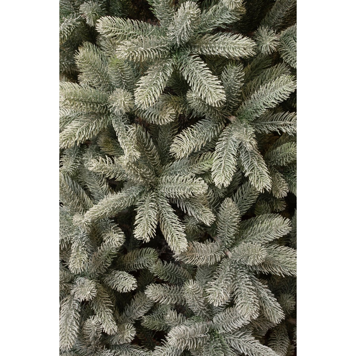 Kunstkerstboom Nagoya groen frosted 210 cm Ø115 cm