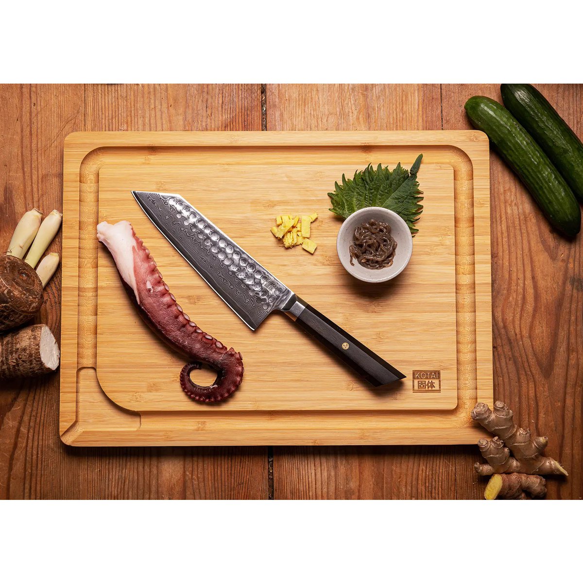 The Bunka Damascus Starter Set: 2 knives (Bunka Damascus Paring knife 90mm + Bunka Damascus Santoku 170mm)