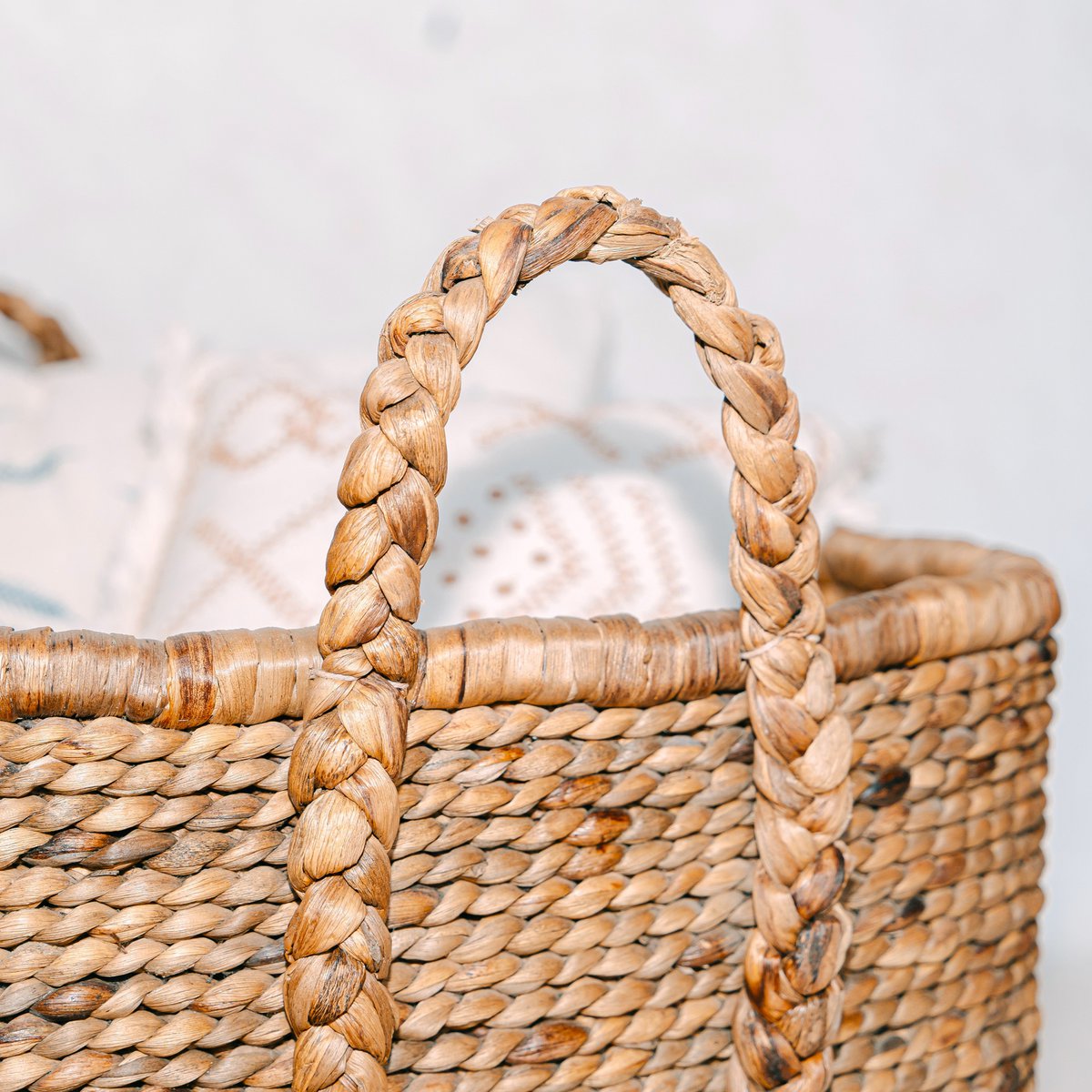 Mentari Extra Grote Vierkante Boho Wasmand Waterhyacint