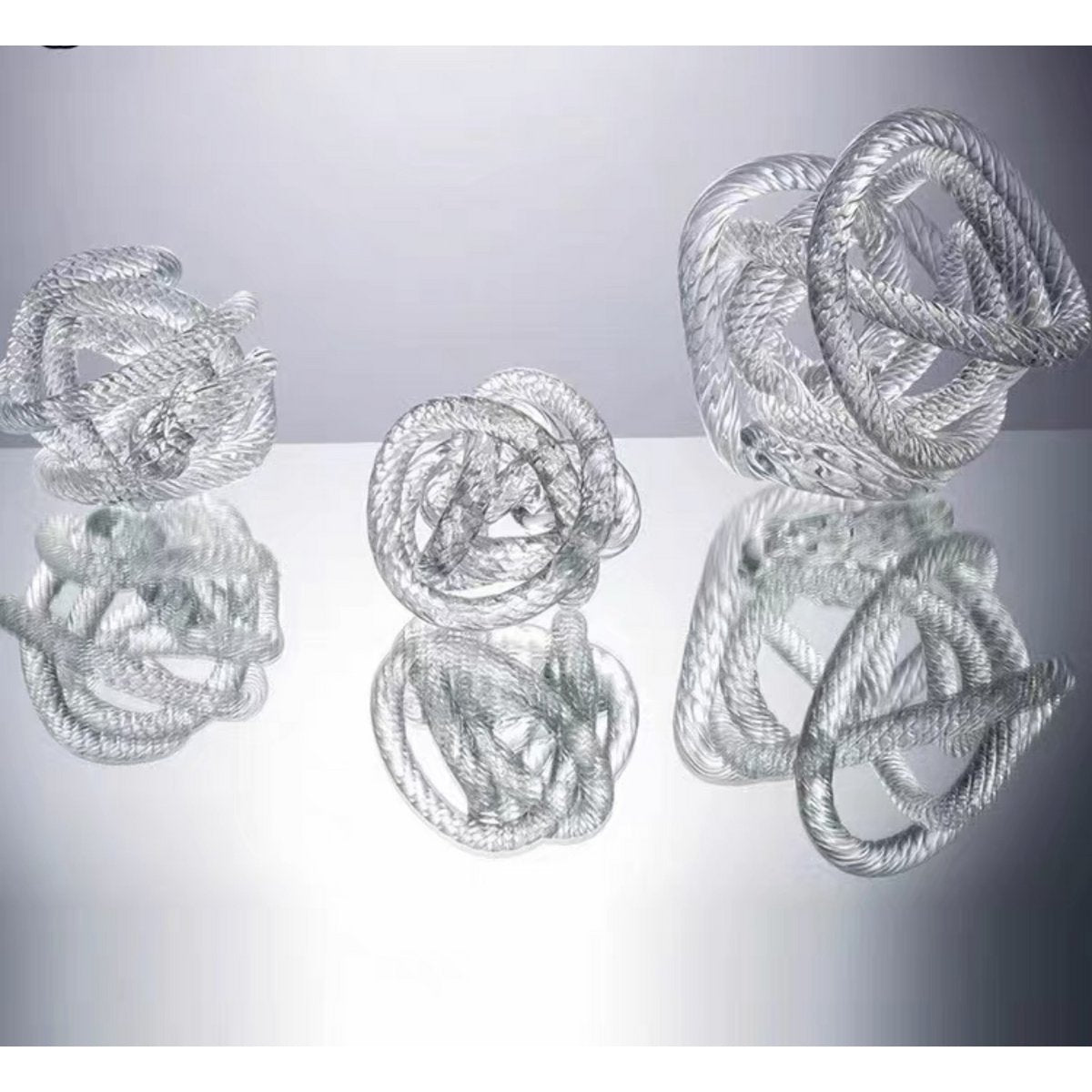 Middelgrote Geknoopte Glazen Sculptuur met Nautisch Touw