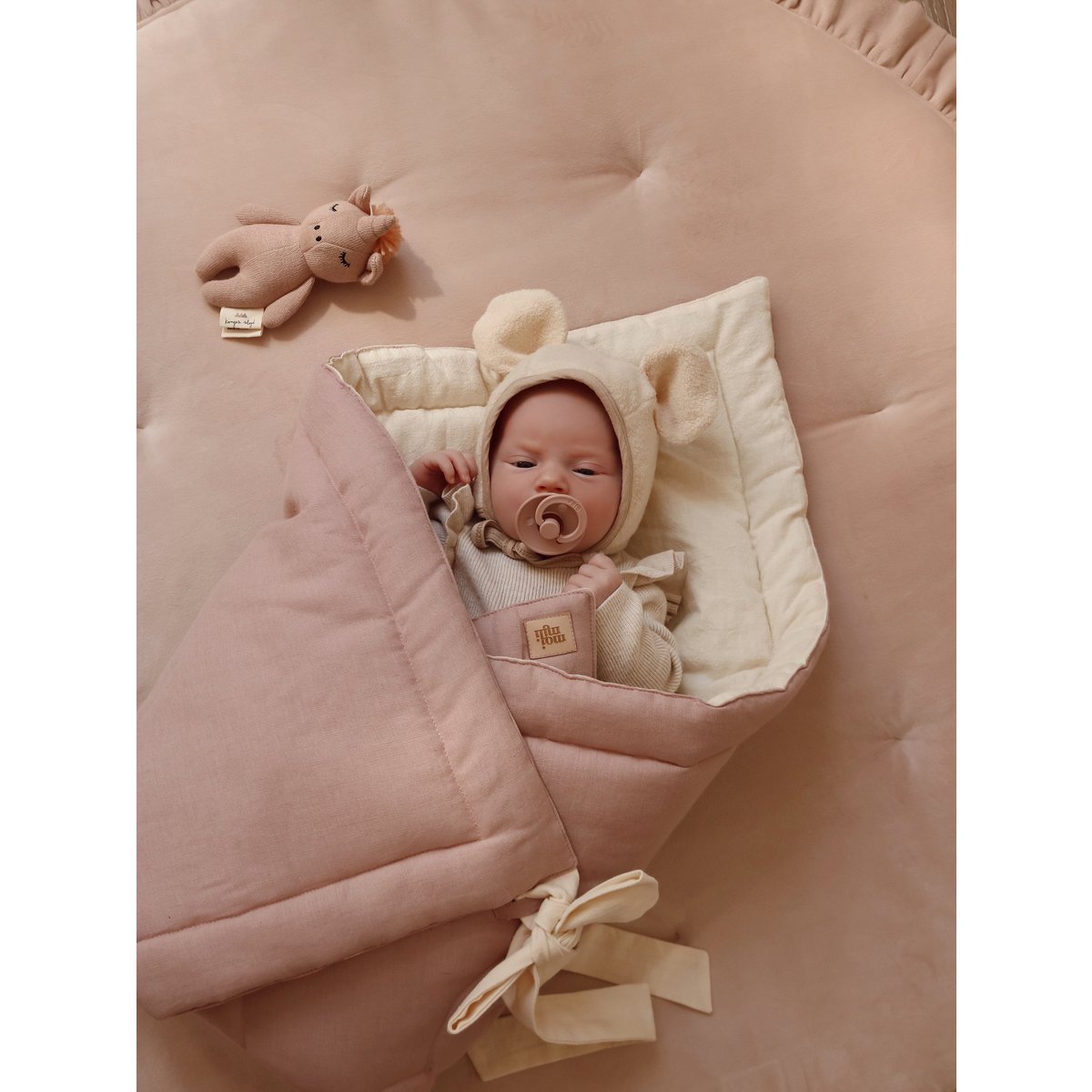 Linenbloom baby horn "Powder Pink"