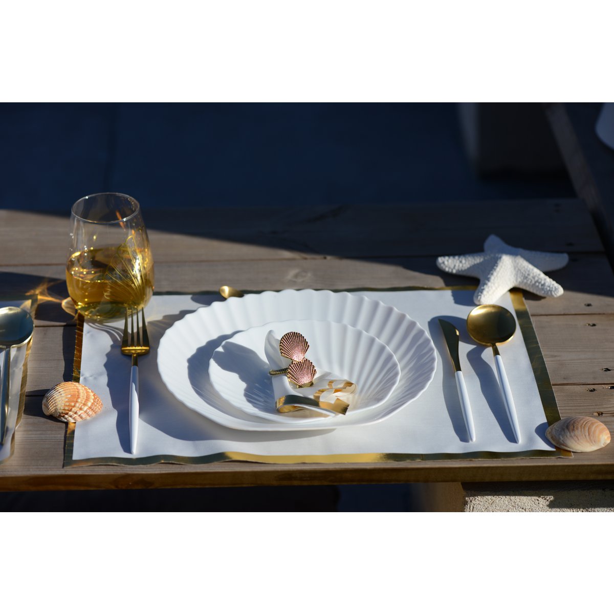 Wegwerp Bord Cover 31,5x45cm Wit Goud Rol 32 Stuks Feest