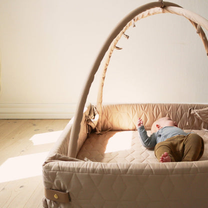 Activiteitennest biologisch katoen Doeskin quilt