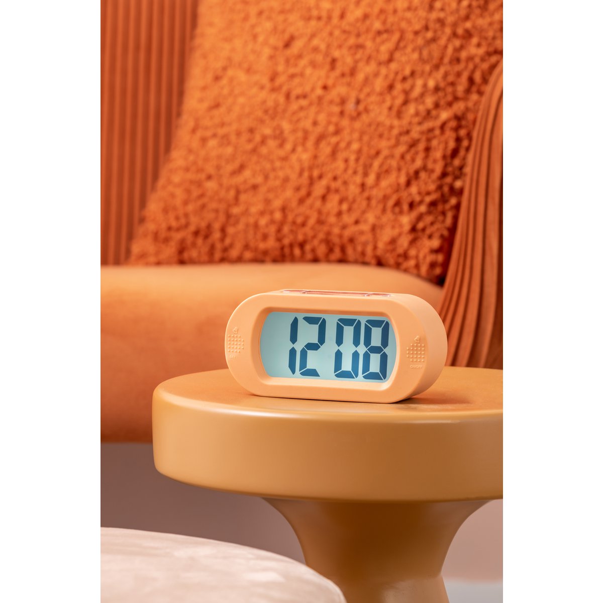 Wekker Karlsson Gummy oranje 14x7 cm